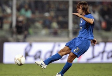 Pep Guardiola suýt lôi kéo thành công Pirlo về Barca