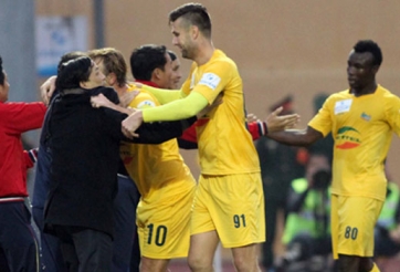 Ngược dòng ngoạn mục, Thanh Hóa chắc ngôi đầu