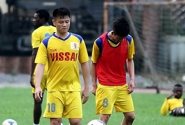 Không được sang Myanmar, Văn Quyến tính giải nghệ sớm