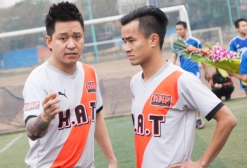 Ca sĩ Tuấn Hưng trổ tài bình luận bóng đá trúng phóc