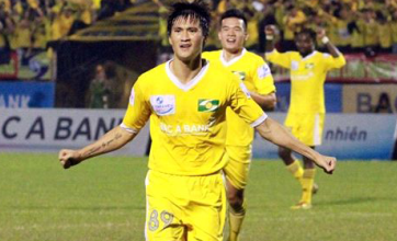 Sợ mất Công Vinh, SLNA muốn gia hạn hợp đồng sớm