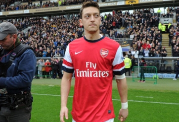 Cules phản ứng ra sao về tin đồn Barca muốn có Ozil?