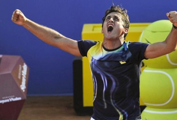 Almagro gây shock đánh bại Nadal tại Barcelona