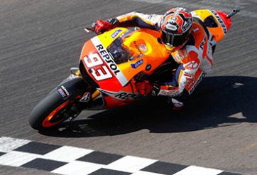 MotoGP chặng 3: Lập hat-trick, El Toro lại phá kỉ lục