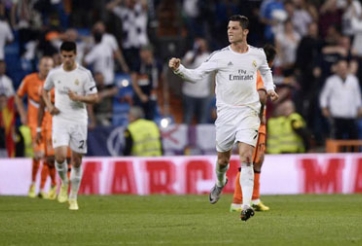 Ronaldo và Real Madrid đua nhau lập kỷ lục khủng