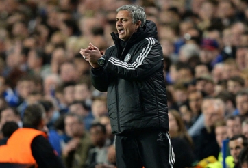 Mourinho cay đắng thừa nhận Chelsea đã có một mùa giải trắng tay