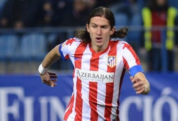 Chelsea tìm được người để thay thế Ashley Cole