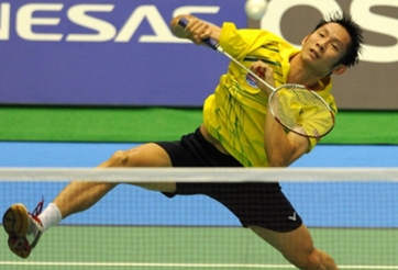 Video cầu lông: Màn đập cầu đầy hấp dẫn của Nguyễn Tiến Minh