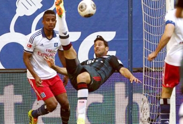 Video bóng đá: Pha lốp bóng dẫn đầu 5 bàn thắng đẹp nhất vòng 33 Bundesliga