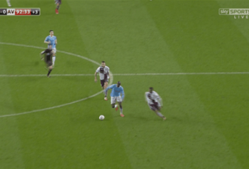 Yaya Toure đi bóng tốc độ, ghi bàn như 'Ro béo'