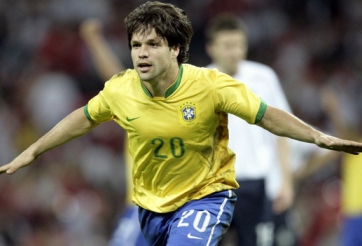 Arsenal chuẩn bị có ngôi sao người Brazil theo dạng CN tự do