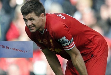 CĐV Man Utd thuê máy bay chế giễu Steven Gerrard