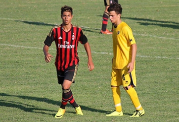 AC Milan cho tài năng 15 tuổi ra mắt Serie A ngay tuần này?