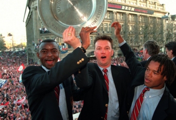 'Thời van Gaal, Man United sẽ trở thành Barcelona'