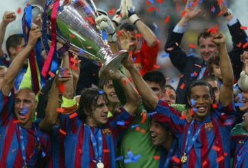 Carles Puyol và 8 khoảnh khắc khó quên tại Barcelona