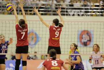 Tuyển Việt Nam thua đậm trẻ Thái Lan trong ngày ra quân