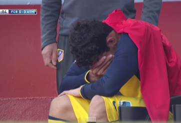 VIDEO: Diego Costa và Arda Turan đã khóc vì chấn thương