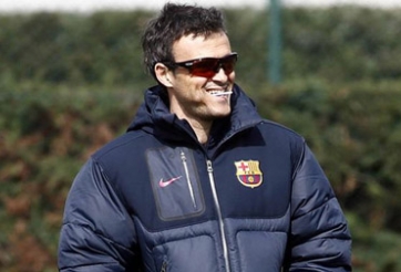 Tân HLV Luis Enrique nắn gân các cầu thủ Barcelona