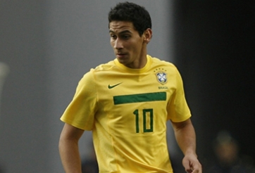 Kaka mới chọn Napoli thay vì Milan