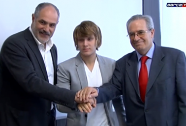 Barca CHÍNH THỨC công bố bản hợp đồng thứ ba