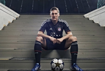 10 triệu bảng là số tiền Man Utd bỏ ra để lôi kéo Schweinsteiger