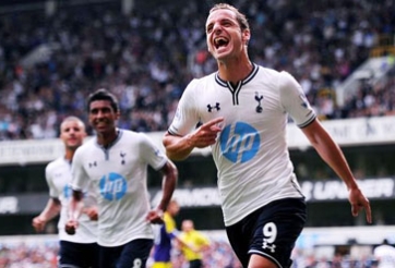 Atletico Madrid chiêu mộ Soldado thay thế Diego Costa