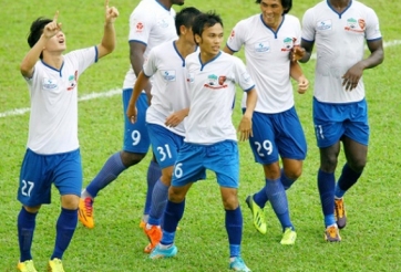 VIDEO: Siêu phẩm solo qua 4 hậu vệ như Messi của cầu thủ U19 HAGL