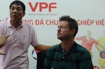 Lãnh đạo CLB Hải Phòng khăng khăng dọa bỏ giải