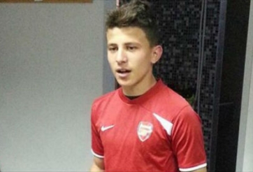 Arsenal đón tân binh đầu tiên trong kỳ Chuyển Nhượng Hè 2014