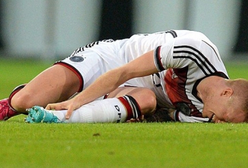 VIDEO: Cận cảnh chấn thương nghiêm trọng của Marco Reus trước thềm World Cup 2014