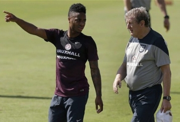 Sterling nhiều khả năng đá chính trận gặp Italia