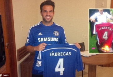 Fan Arsenal tức giận đốt áo đấu của Cesc Fabregas