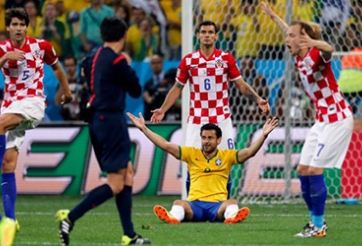 Dejan Lovren: Tốt nhất là nên trao cúp cho Brazil ngay lập tức