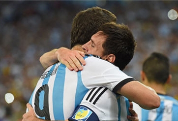 Higuain muốn đá cặp với Messi ở Barca