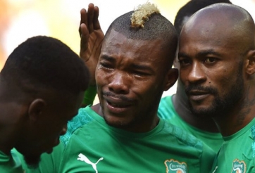 Video World Cup 2014: Quá xúc động, Serey Die hát quốc ca Bờ Biển Ngà trong nước mắt