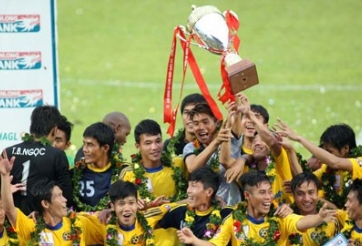 CS.Đồng Tháp và S.Khánh Hòa trở thành tân binh V-League 2015