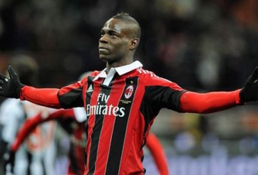 Liverpool ngắm Balotelli nếu Suarez đến Barca