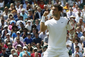 ĐKVĐ Andy Murray 'ngã ngựa' tại tứ kết Wimbledon trước 'tiểu Federer'