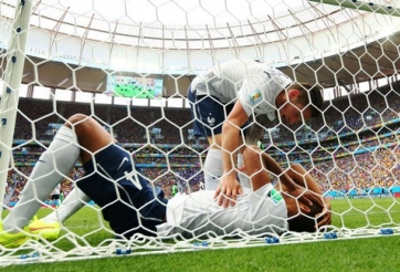 Tuyển Pháp lo sợ nhiều cầu thủ phải đi viện giống như Varane