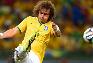 VIDEO: Siêu phẩm sút phạt của David Luiz vào lưới Colombia