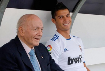 Các ngôi sao bóng đá tiếc thương sự ra đi của huyền thoại Di Stefano