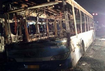 Hàng loạt xe bus bị đốt cháy sau trận Brazil vs Đức