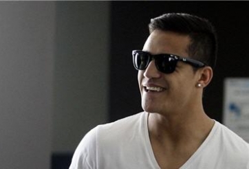 Sanchez hoàn tất cuộc kiểm tra y tế với Arsenal