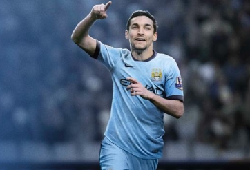 Man City ra mắt áo đấu mới mùa 2014/15