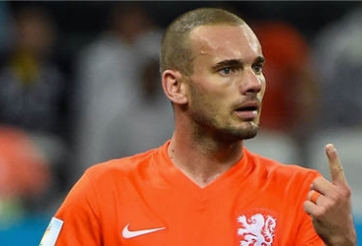 Van Gaal gây sốc chiêu mộ Sneijder