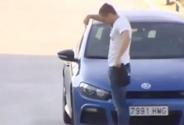 Sao trẻ của Barcelona chế nhạo Cris Ronaldo