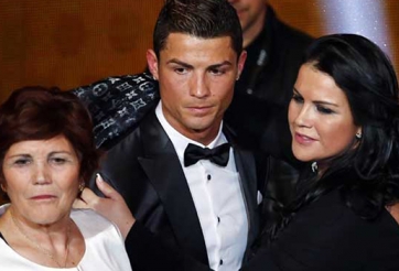 Mẹ Ronaldo từng muốn bỏ CR7