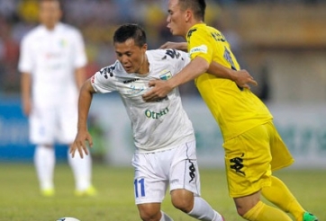 Công Vinh tỏa sáng, SLNA cầm hòa HN.T&T trên sân Vinh