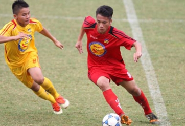 VIDEO: U17 PVF 1-1 U17 Hà Nội T&T: Quang Hải lập siêu phẩm