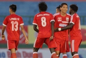 Thắng dễ An Giang, B.Bình Dương vượt mặt HN T&T